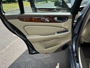 Jaguar XJ X358 SWB Sovereign