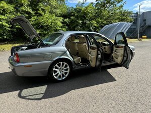 Jaguar XJ X358 SWB Sovereign