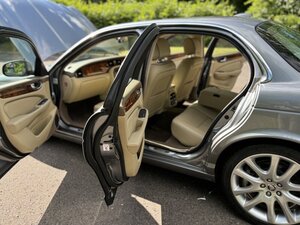 Jaguar XJ X358 SWB Sovereign