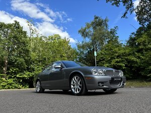 Jaguar XJ X358 SWB Sovereign