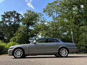 Jaguar XJ X358 SWB Sovereign