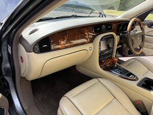 Jaguar XJ X358 SWB Sovereign