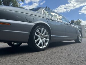 Jaguar XJ X358 SWB Sovereign