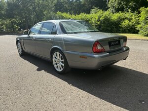 Jaguar XJ X358 SWB Sovereign