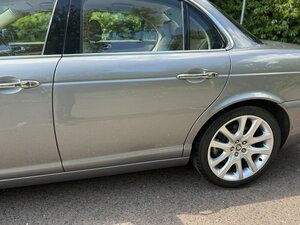 Jaguar XJ X358 SWB Sovereign