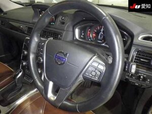 Volvo XC70 SUV 2500