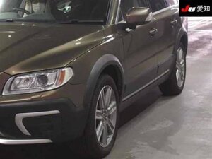Volvo XC70 SUV 2500