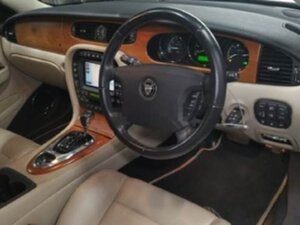 Jaguar XJR Portfolio 4.2