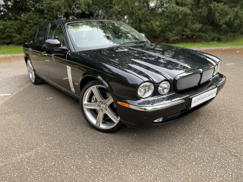 Jaguar XJ XJR Portfolio 