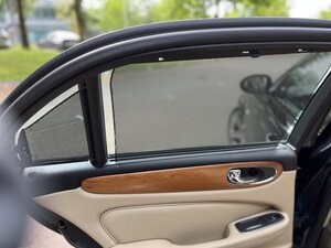 Jaguar XJ XJR Portfolio