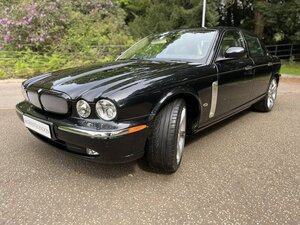 Jaguar XJ XJR Portfolio