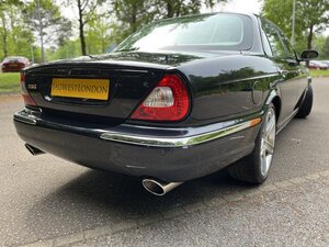 Jaguar XJ XJR Portfolio