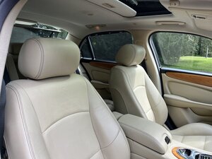 Jaguar XJ XJR Portfolio