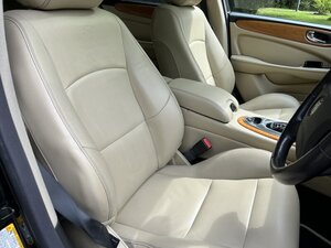 Jaguar XJ XJR Portfolio