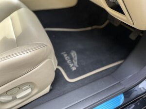 Jaguar XJ XJR Portfolio