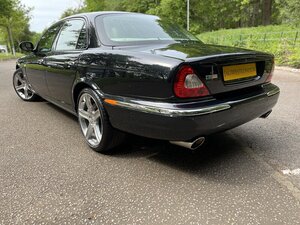 Jaguar XJ XJR Portfolio
