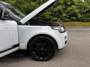 Land Rover Range Rover 5.0 Range Rover Autobiography Black V8 AUTO 5dr