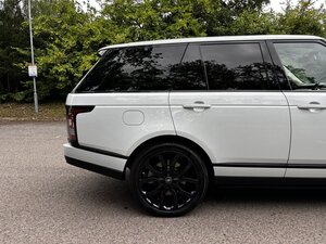 Land Rover Range Rover 5.0 Range Rover Autobiography Black V8 AUTO 5dr