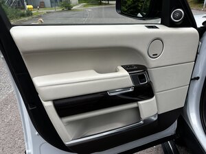 Land Rover Range Rover 5.0 Range Rover Autobiography Black V8 AUTO 5dr