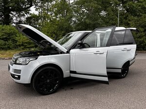 Land Rover Range Rover 5.0 Range Rover Autobiography Black V8 AUTO 5dr
