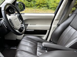 Land Rover Range Rover 5.0 Range Rover Autobiography Black V8 AUTO 5dr