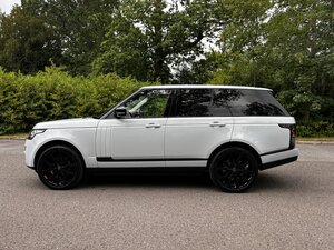 Land Rover Range Rover 5.0 Range Rover Autobiography Black V8 AUTO 5dr