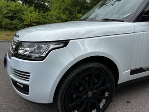 Land Rover Range Rover 5.0 Range Rover Autobiography Black V8 AUTO 5dr