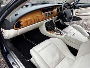 Jaguar XKR-S Supercharged 4.2