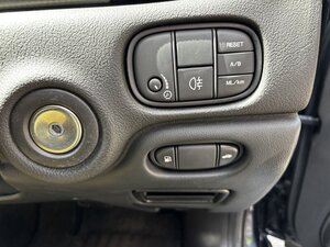 Jaguar S Type R 4.2