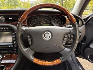 Jaguar Sovereign 4.2 V8 SWB X358