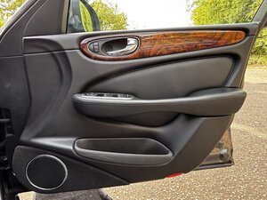 Jaguar Sovereign 4.2 V8 SWB X358