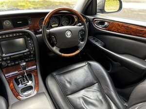 Jaguar Sovereign 4.2 V8 SWB X358