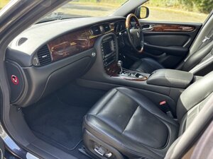 Jaguar Sovereign 4.2 V8 SWB X358