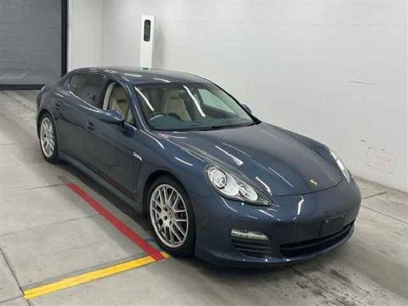 Porsche Panamera 4WD 3.6
