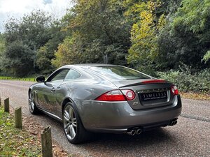 Jaguar XKR Portfolio 4.2