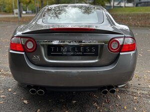 Jaguar XKR Portfolio 4.2