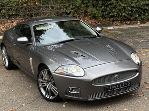 Jaguar XKR Portfolio 4.2
