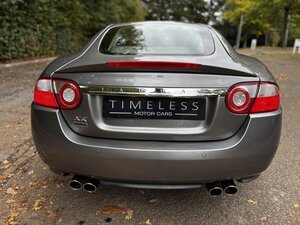 Jaguar XKR Portfolio 4.2