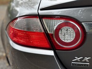 Jaguar XKR Portfolio 4.2