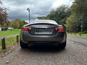 Jaguar XKR Portfolio 4.2