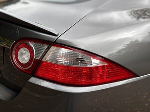 Jaguar XKR Portfolio 4.2