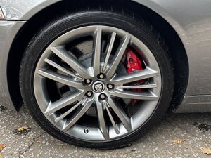 Jaguar XKR Portfolio 4.2