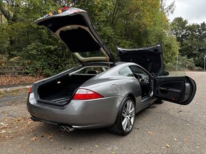 Jaguar XKR Portfolio 4.2