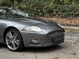 Jaguar XKR Portfolio 4.2