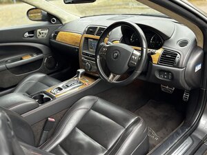 Jaguar XKR Portfolio 4.2