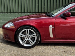 Jaguar XKR Supercharged 4.2