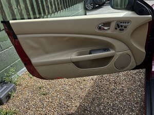 Jaguar XKR Supercharged 4.2