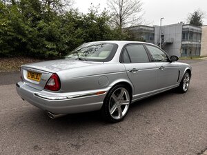 Jaguar XJR Portfolio 4.2