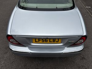 Jaguar XJR Portfolio 4.2
