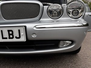 Jaguar XJR Portfolio 4.2